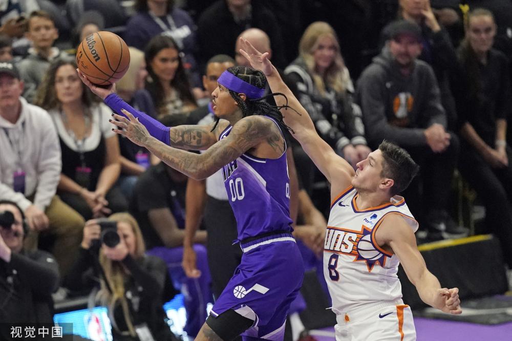 他正逐渐走 他正逐渐走