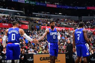 字母哥得分 字母哥得分